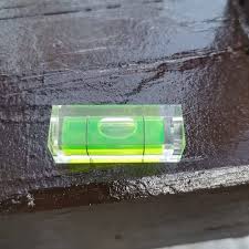 Nicfaky Mini Bubbla Vattenpass - Fyrkantig Nivå 10x10x29 mm