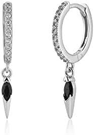 Örhängen i Sterlingsilver med Spikdesign och Cz-stenar
