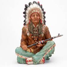 Handmålade Indianskulpturer - 33 cm Bitar och Delar