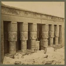 Dendarah: Hathors Tempel med Egyptiska Kolumner
