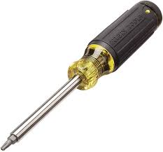 Klein Tools 32307 27-i-1 Säker Skruvmejsel med Bitset